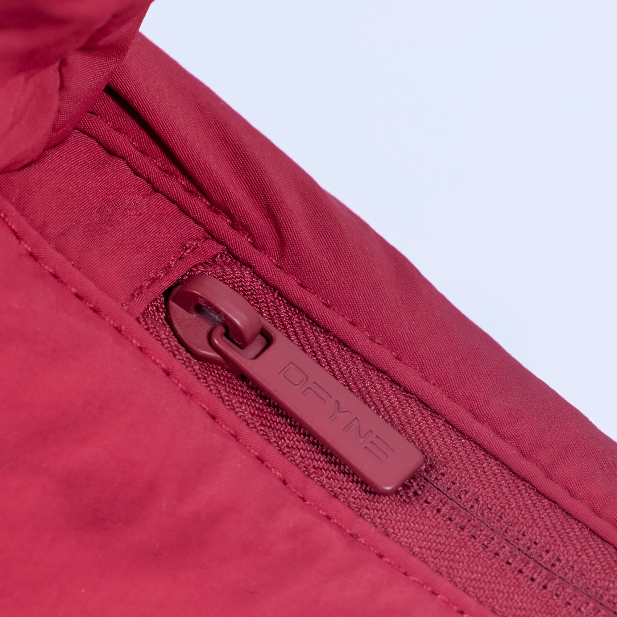 Sav Puffer Bag - Image 4